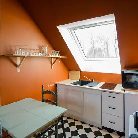 With 1 Bedroom *